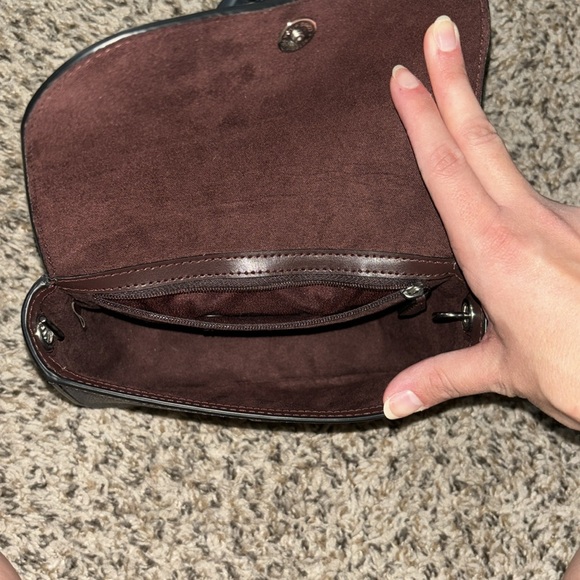 NWOT Coach Gemma Crossbody with Apple Buckle - Picture 5 of 6